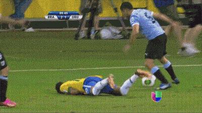 06世界杯意大利假摔,姆巴佩18世界杯假摔