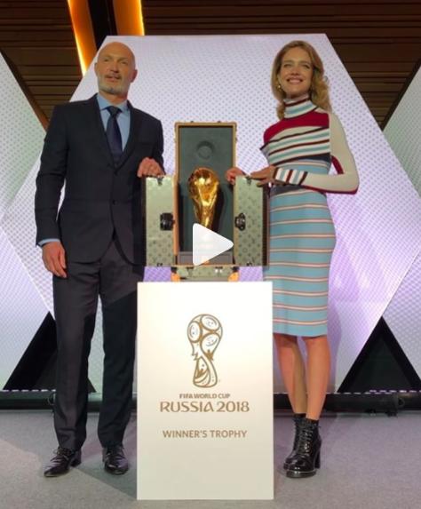 LV太子妃亲自护驾大力神杯,俄罗斯舒淇成最吸睛世界杯大使