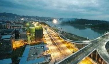 端午小长假短途出行,端午假期首日迎出行高峰