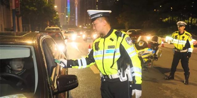 广州新增5条0酒驾街区！风里雨里世界杯期间交警在街头等你