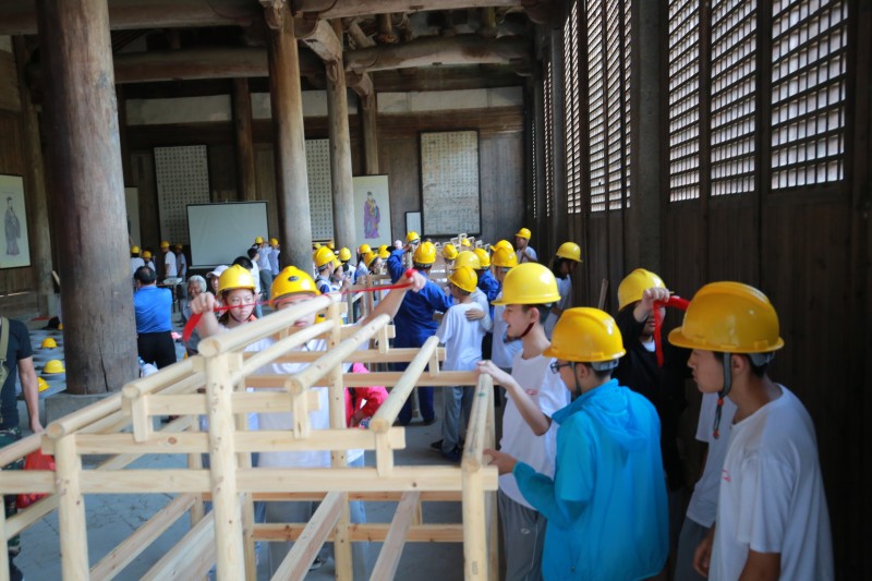 行万里路是为了寻找远方的自己,春风十里只为遇见更好的自己