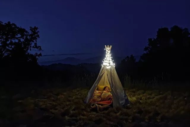 爆款手机摄影教程道具视频,推荐一款简单的摄影工具