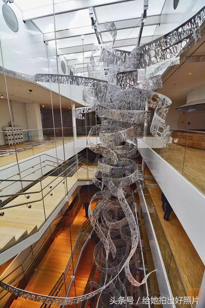 布鲁塞尔老街图,布鲁塞尔街头的美女