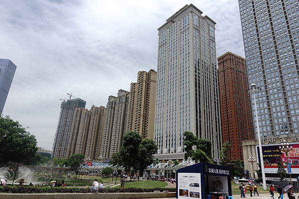 安家｜互联网新贵们涌进贵阳：“抽支烟的功夫就决定买套房”