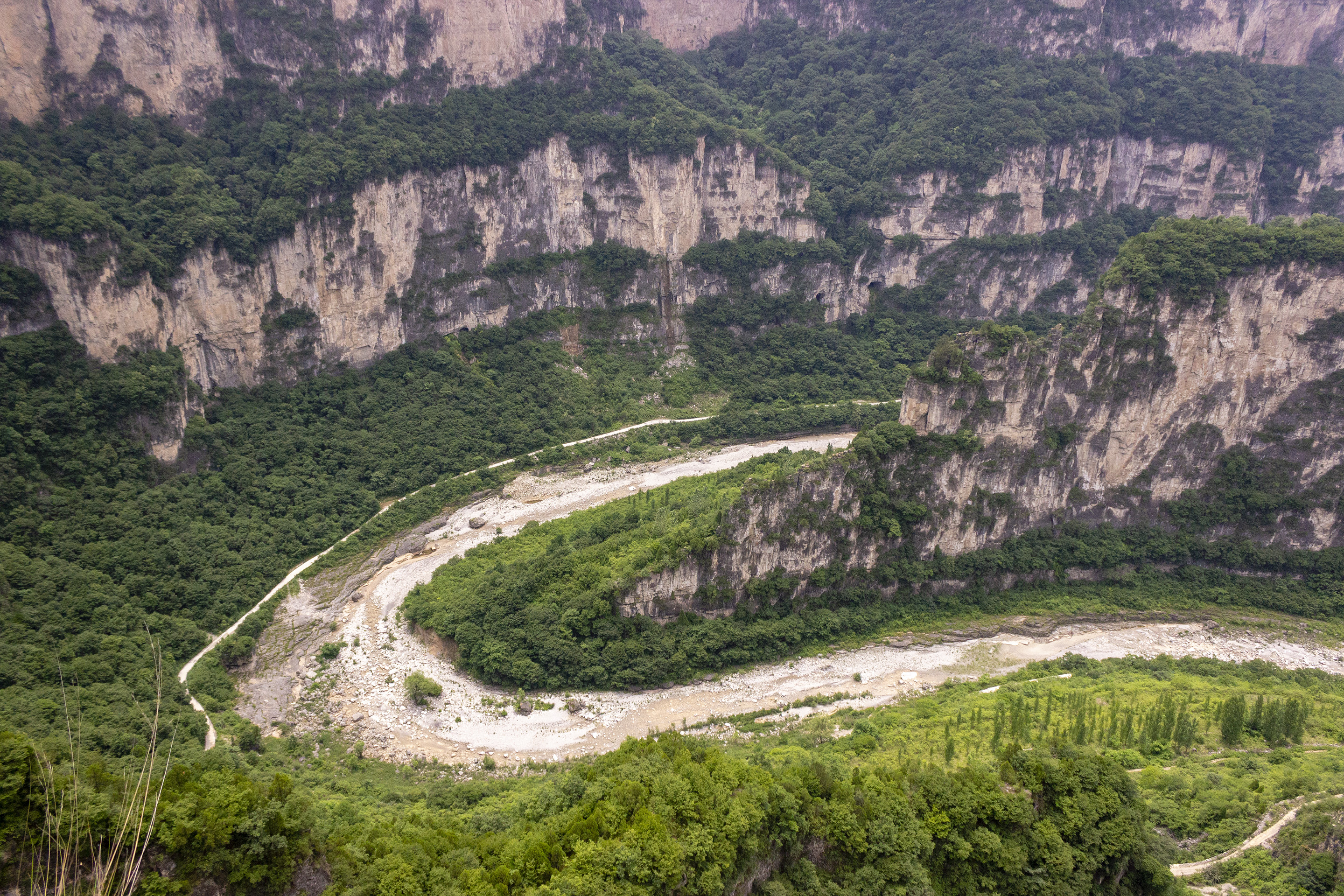 摩旅翻越秦岭,摩旅西岭雪山