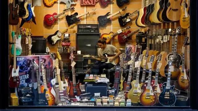 吉他还能跟上时代潮流吗,吉他是不是过时了