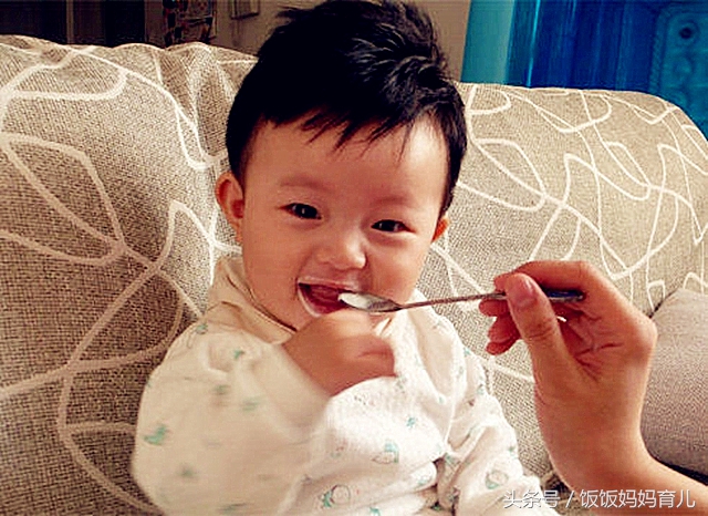 7个月宝宝辅食喂养视频,7个月宝宝简单辅食大全及做法