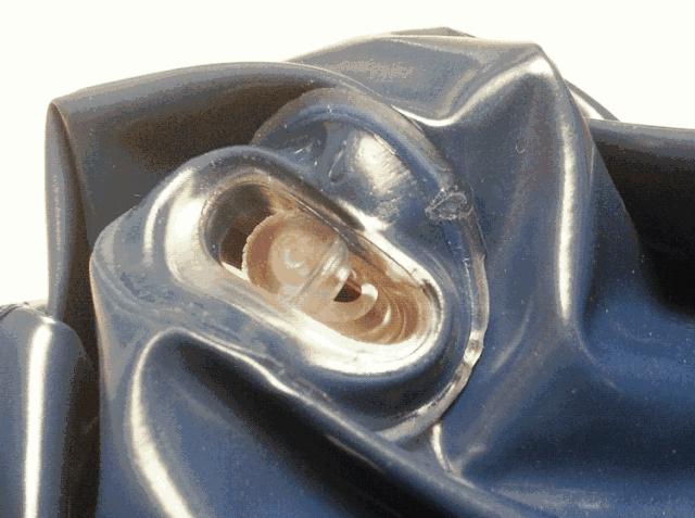 拯救你的颈椎！这款德国变态”护颈”神器，让你坐着比躺着还舒服，连失眠也能救一下