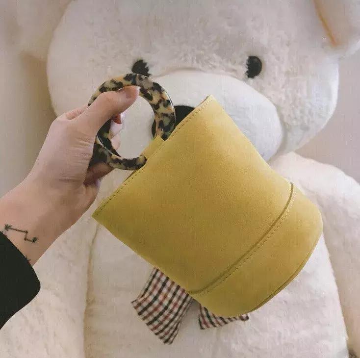 撞款大牌包包尴尬,撞包为什么尴尬