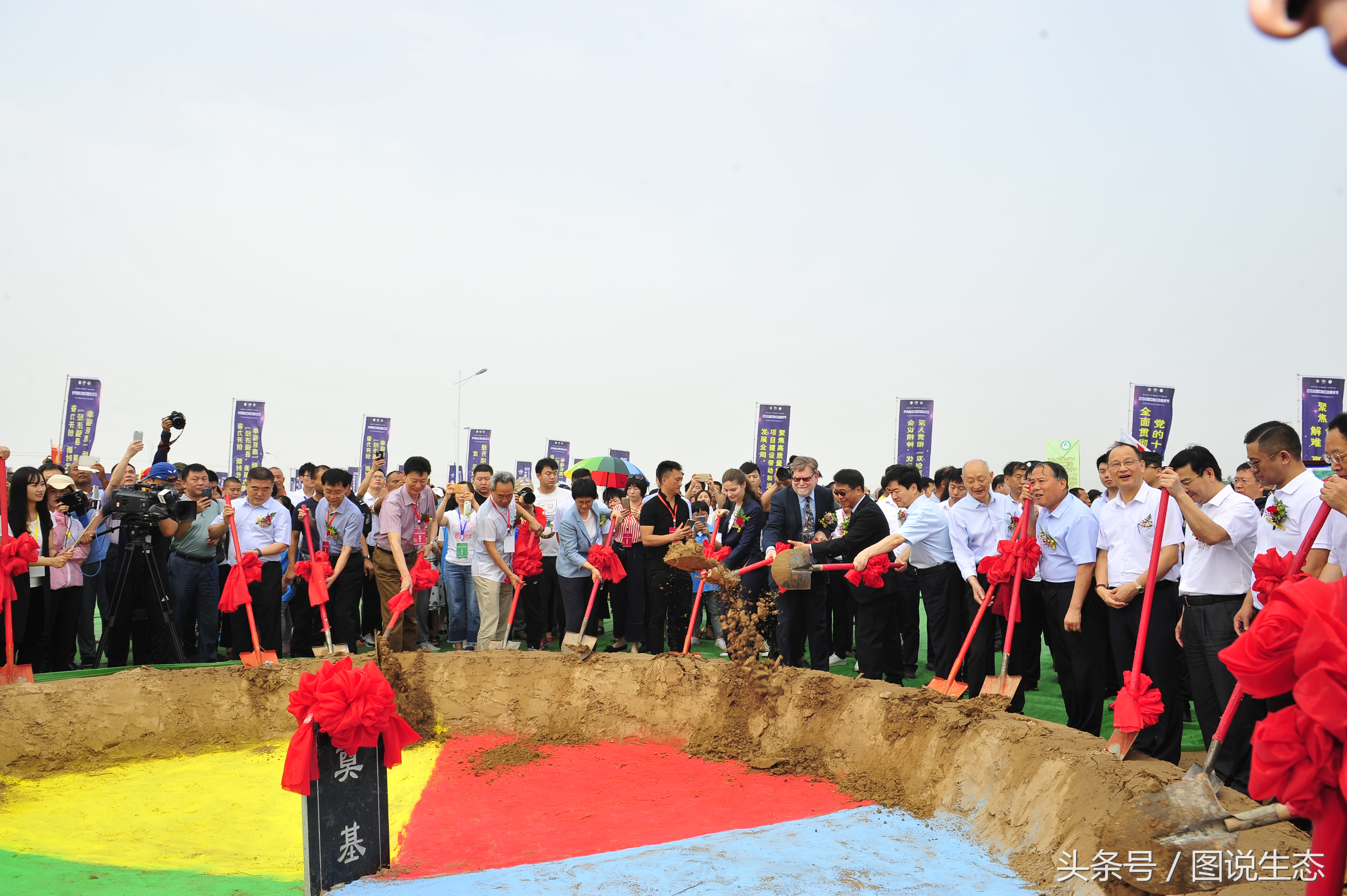 父亲节这天过得真快乐,父亲节的一天视频