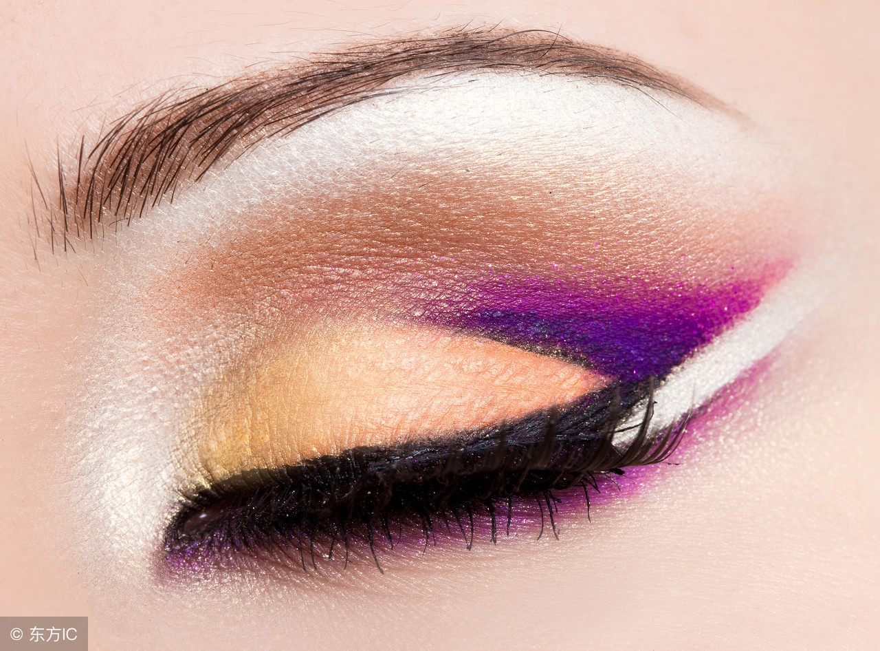 油性皮肤化妆的正确方法,油性皮肤化妆的正确步骤图片