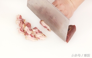 如何制作炒年糕简单又好吃,新疆大厨教你做饭店炒年糕