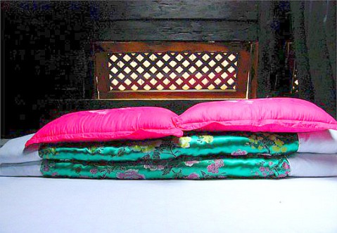 万事外物都心照不宣，40岁，没有谁愿意偃旗息鼓无动于衷混吃等死