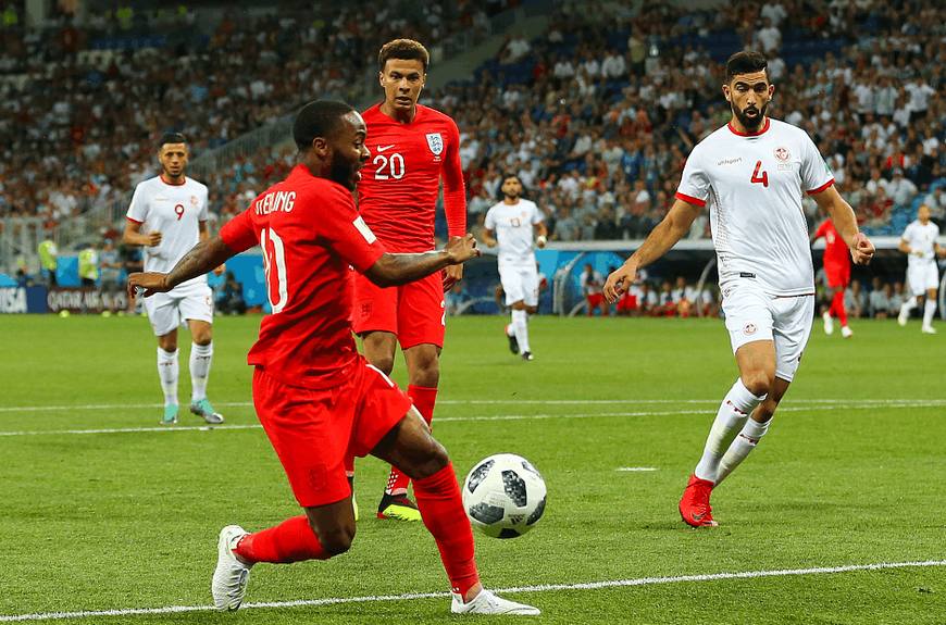 今年欧洲杯夺冠热门球队,有几个国家战胜过国足