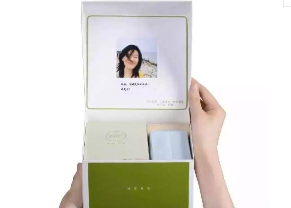 15万粉丝年入3000万！这个男生设计卫生巾为何能圈粉无数估值过亿