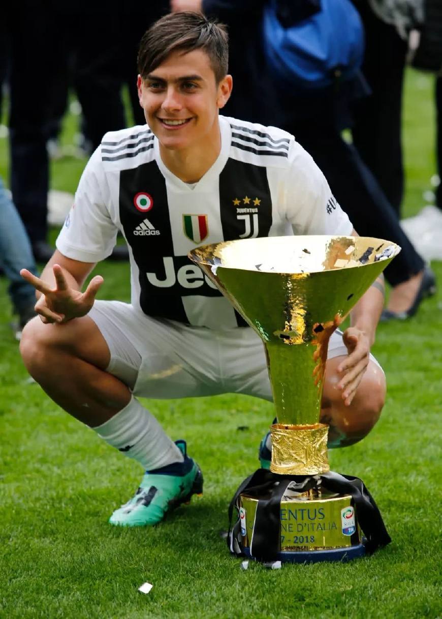 满足你熬夜看球的饥渴！女生们的深夜食堂：世界杯10大帅哥盘点