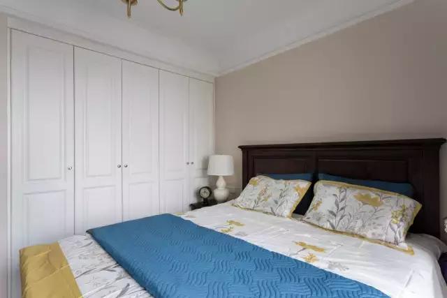 空间小的房间做书房,极简空间做个书房