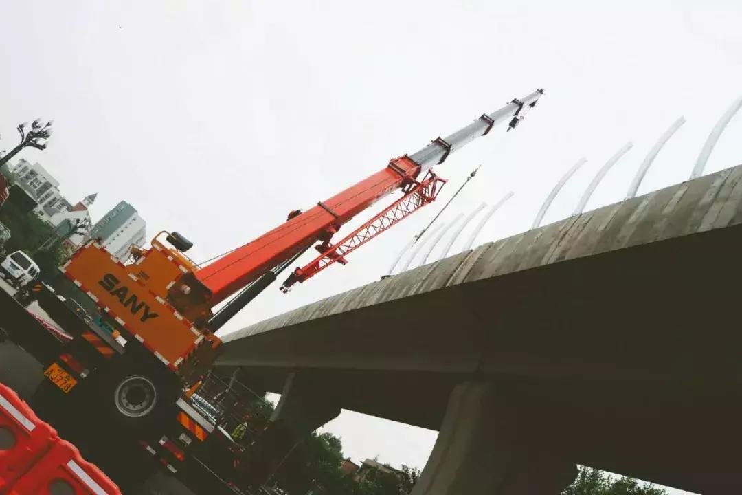 新都人：没有经受住650的*躏蹂**，你好意思享受地铁的快捷？