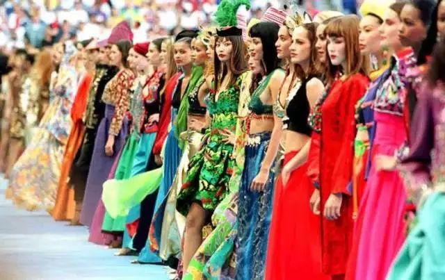 足球与音乐的碰撞图片,足球跟时尚的搭配