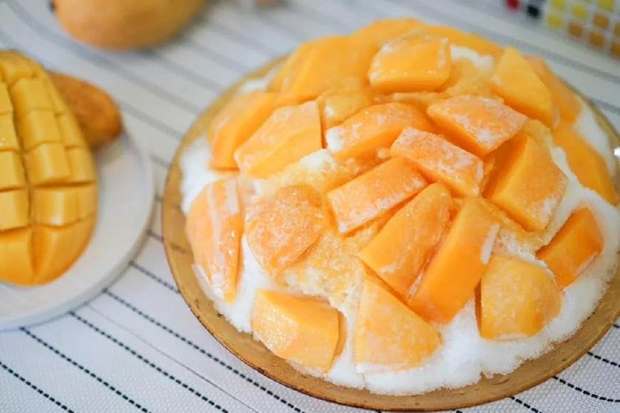 绵绵冰为何叫绵绵冰，而不是叫做碎碎冰或者刨冰，原因在于口感！