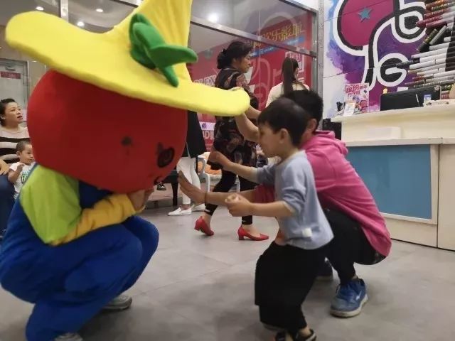 「金宝贝小小陶艺师活动回顾」跟外太空EZ寻觅不一样的烟花