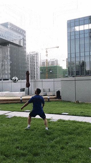 在公司里看球赛是什么体验,在公司看球赛