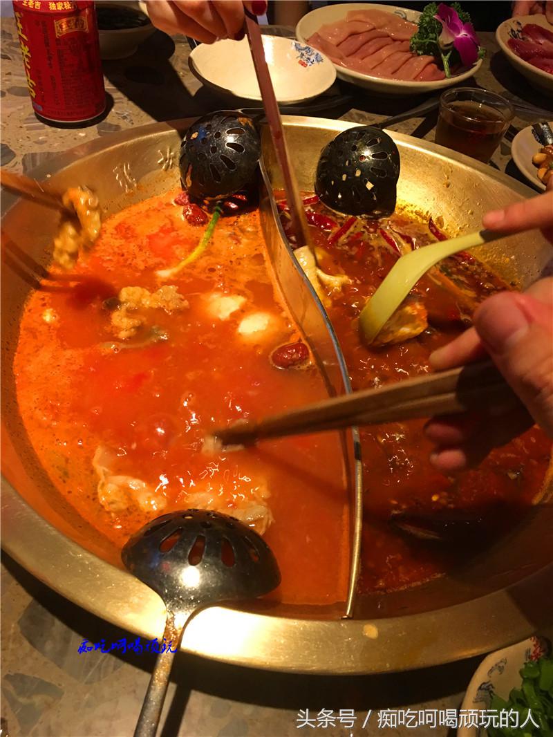 足球夜场景,足球之夜水吧