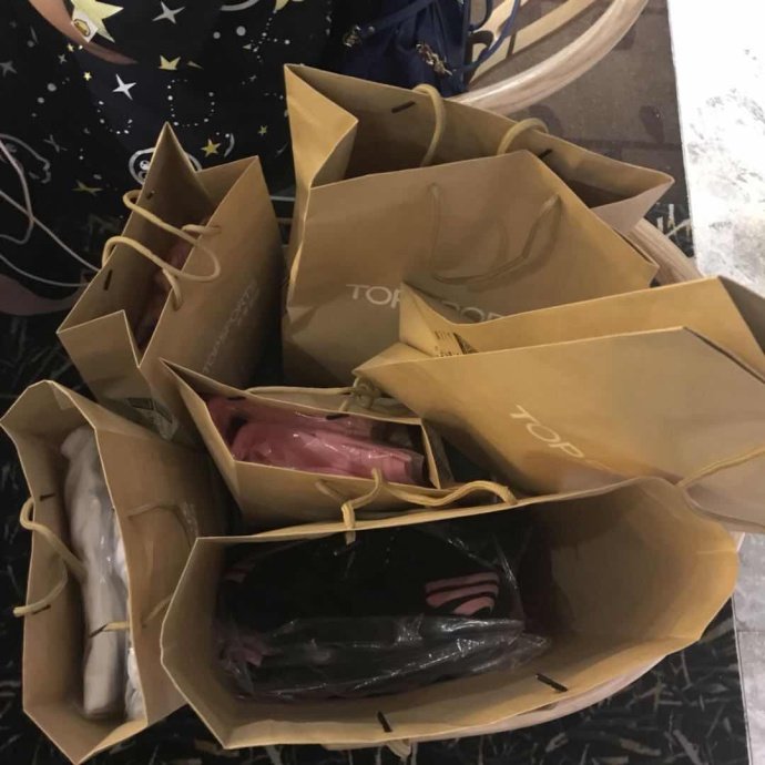 易烊千玺的忠实黑粉,易烊千玺的粉丝和黑粉