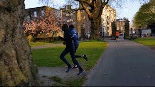 体育跑步的正确姿势动作,跑步起步正确姿势小学生