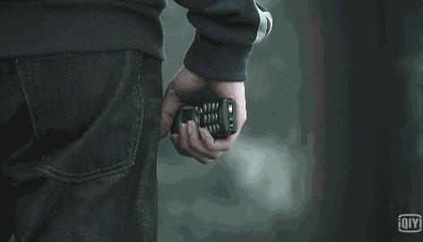 足球反向买别墅靠大海完整的段子,足球反向买别墅靠大海是什么梗