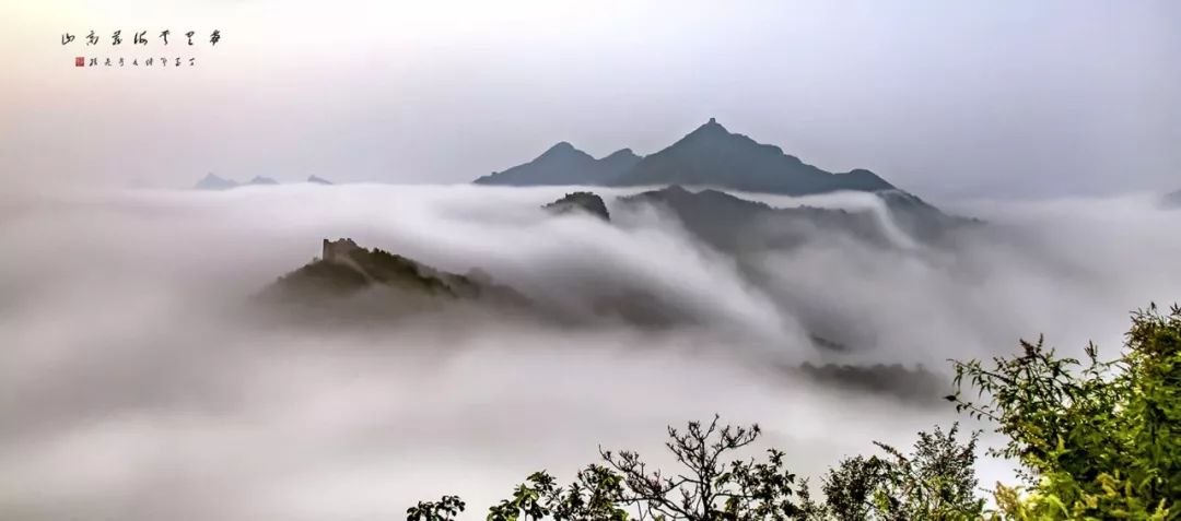 河北滦平金山岭长城云海美如画,长城美景美如画