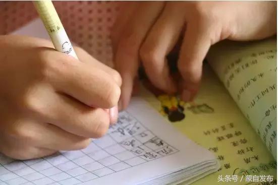 这两个女孩……万万没想到啊！