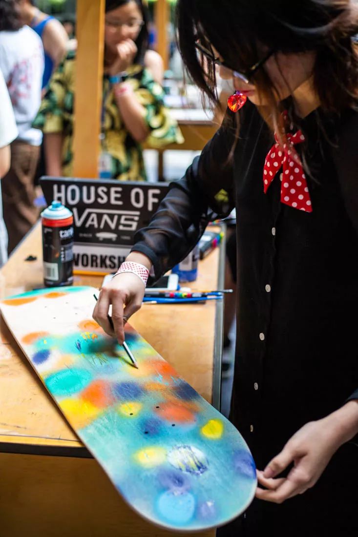 vans滑手视频,vans滑板活动