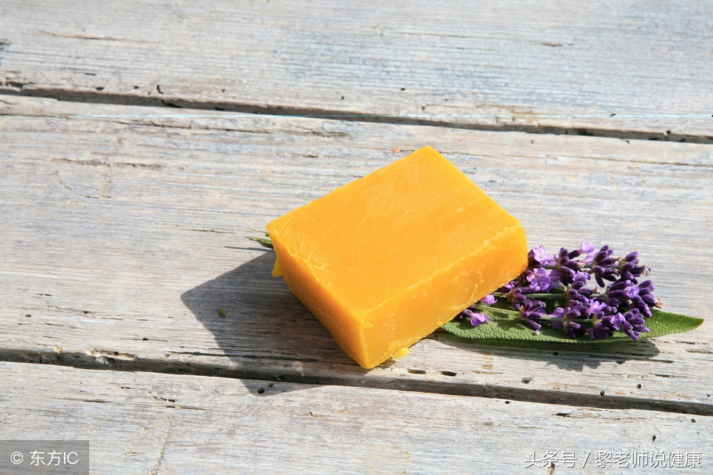 硫磺皂洗澡对人有伤害吗,硫磺皂洗澡对身体有什么影响
