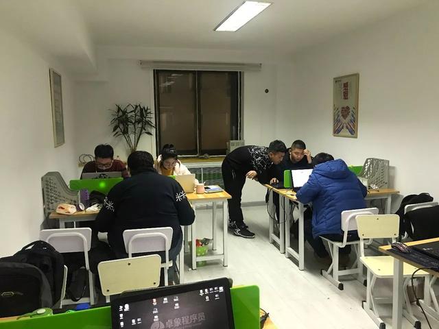 家长：高考分数低，孩子又不想复习，不上大学该怎么办？