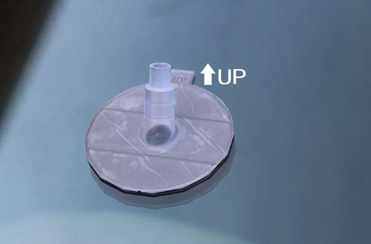 挡风玻璃坏了一个缝怎么修复,后挡风玻璃坏了修复多少钱