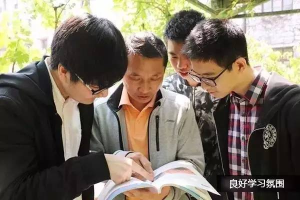 江苏省孩子高考超一本线120分,孩子高考成绩高出二本线10分