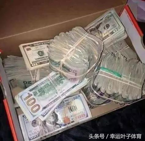 鞋盒一定要扔吗,鞋盒扔不扔看完你一定舍不得扔了