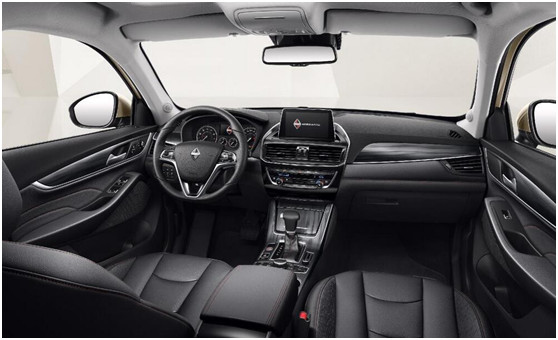 和这款轿跑SUV在成都的街头走一走,真是来了就不想离开