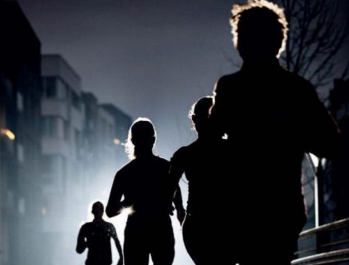 夜跑到底健康吗,夜跑真的安全吗