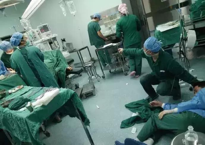 閫佺粰姝ｅ湪鎵撴嫾鐨勪綘鎰熶汉闊充箰,閫佺粰姝ｅ湪鎵撴嫾鐨勪綘瑙嗛