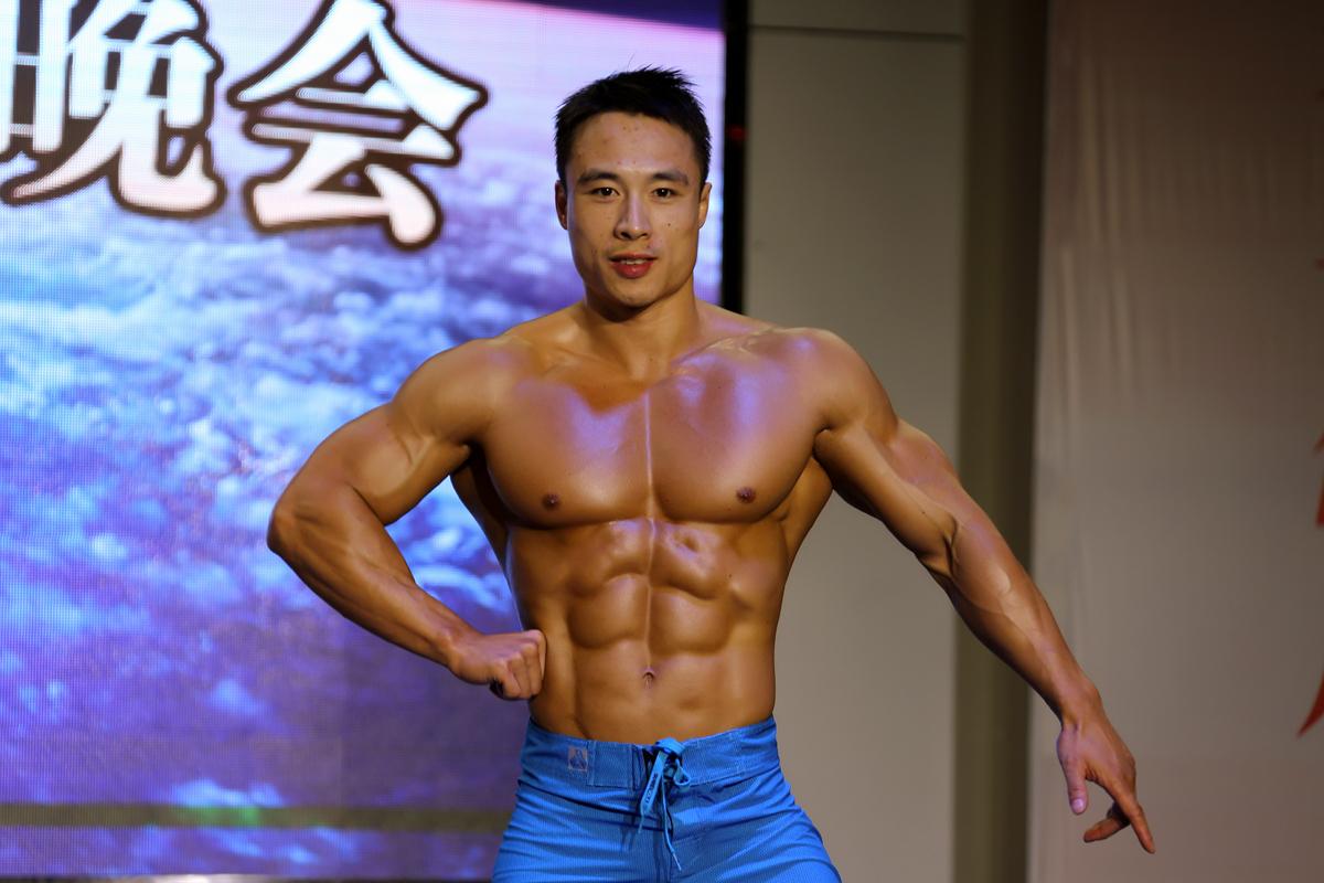 练肌肉死亡的案例,健美练的所有肌肉