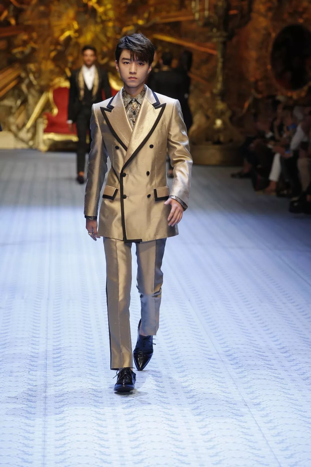 特想给这次男装周打差评是怎么回事！