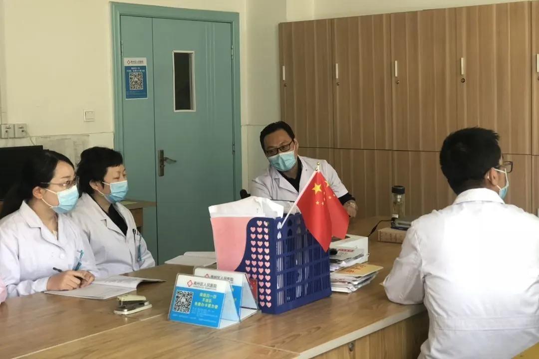 不忘初心砥砺前行抗击疫情,抗击新冠肺炎医疗队逆行出征