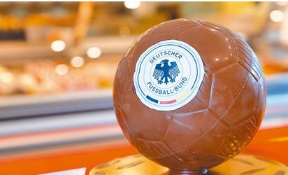 梅西竟是梅菜西兰花？C罗谐音“吸螺”！国足这道菜简直黑暗料理