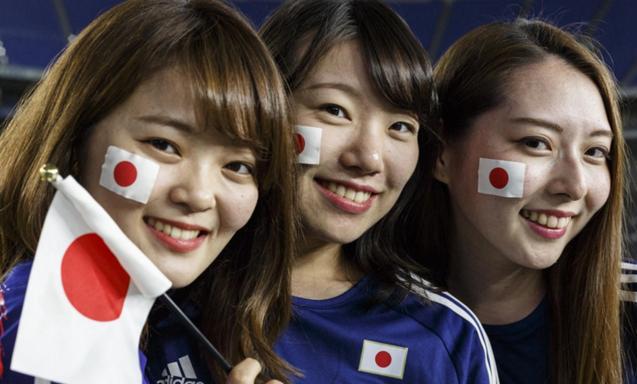 盘点足球场上的美女,看台上的足球美女