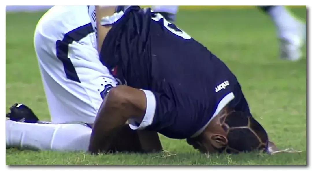 足球运动员比赛心理,足球心理学基础知识