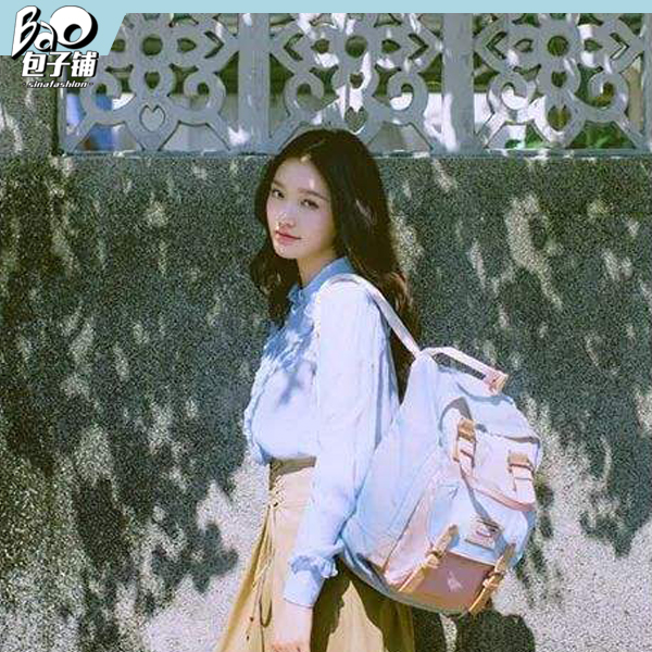 又来一波种草林允的双肩背秒变元气少女