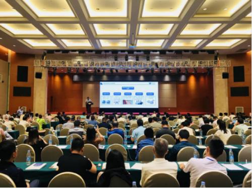 海尔云裳物联直播,海尔云裳新年服装