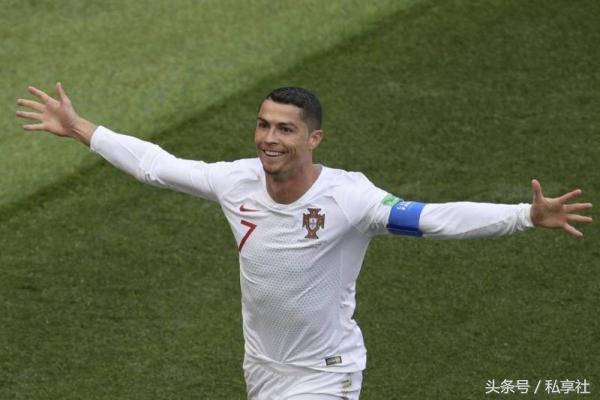 足球界那些帅到爆的发型,足球球星发型中长发